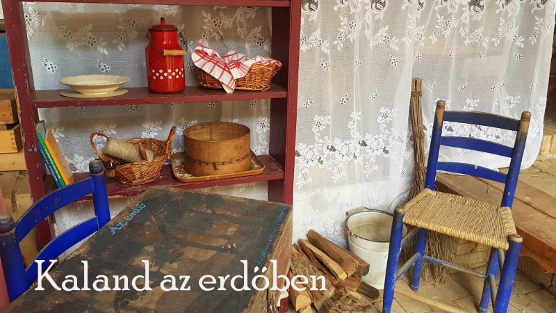 Feked, Pajta programok - "Kaland az erdőben" szabadulójáték, berendezése: régi asztal sváb terítővel, kamrapolc, tejeskanna, kenyér, szita, lelakatolt olló, bőrönd, rejtélyek